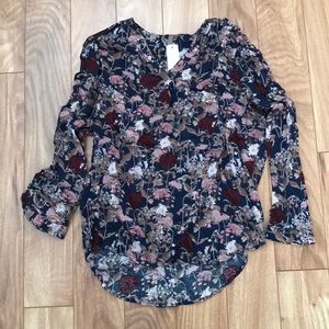 Lightweight v neck floral blouse, Stitch Fix